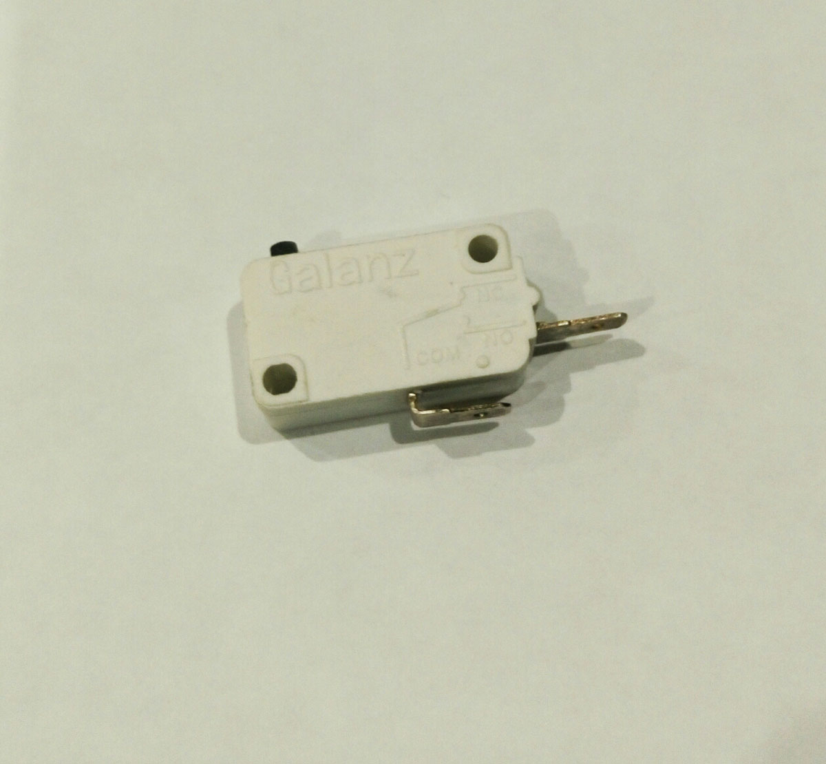 Микровыключатель GALANZ W-15-302C GP